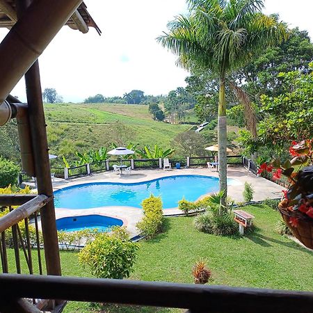 Finca Hotel Palmas Frente A Panaca Quimbaya Luaran gambar
